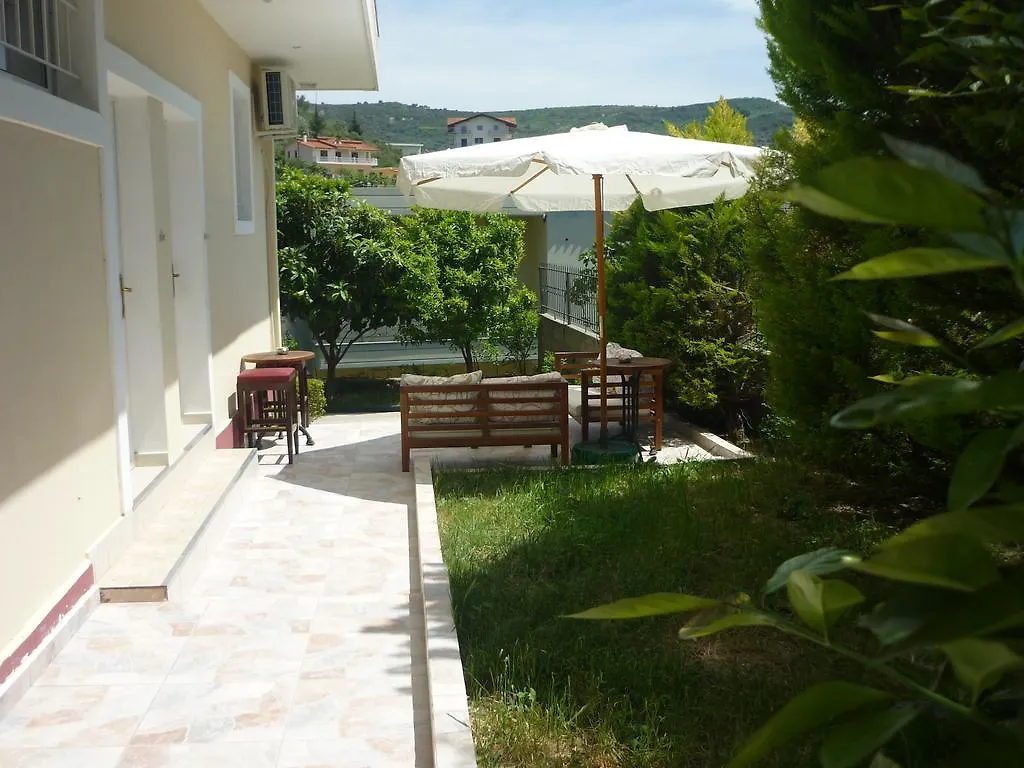 Villa Basilika Vlorë